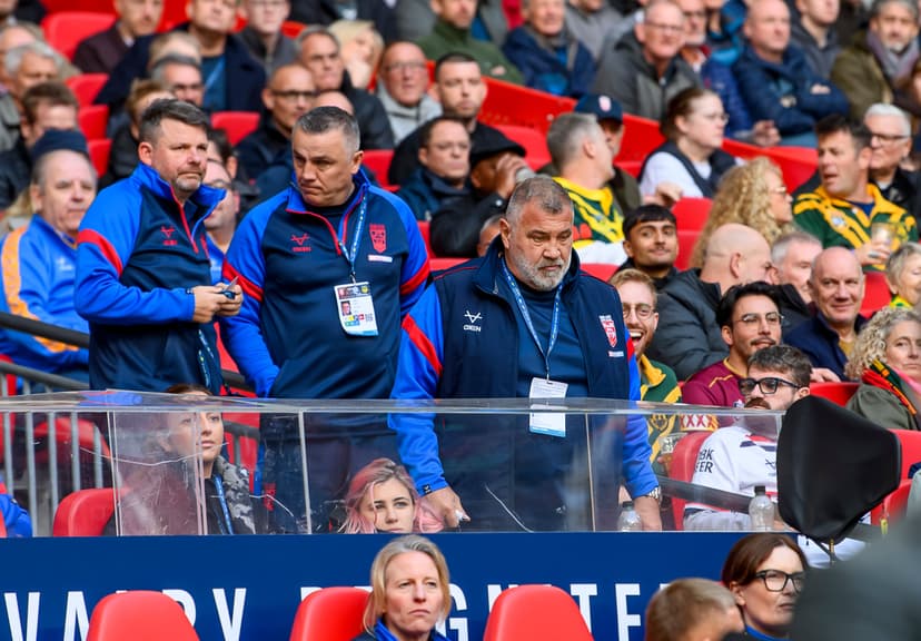 England coach steps down ahead of RLWC26