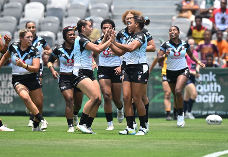 Fiji topple PNG to take big step towards semi-finals